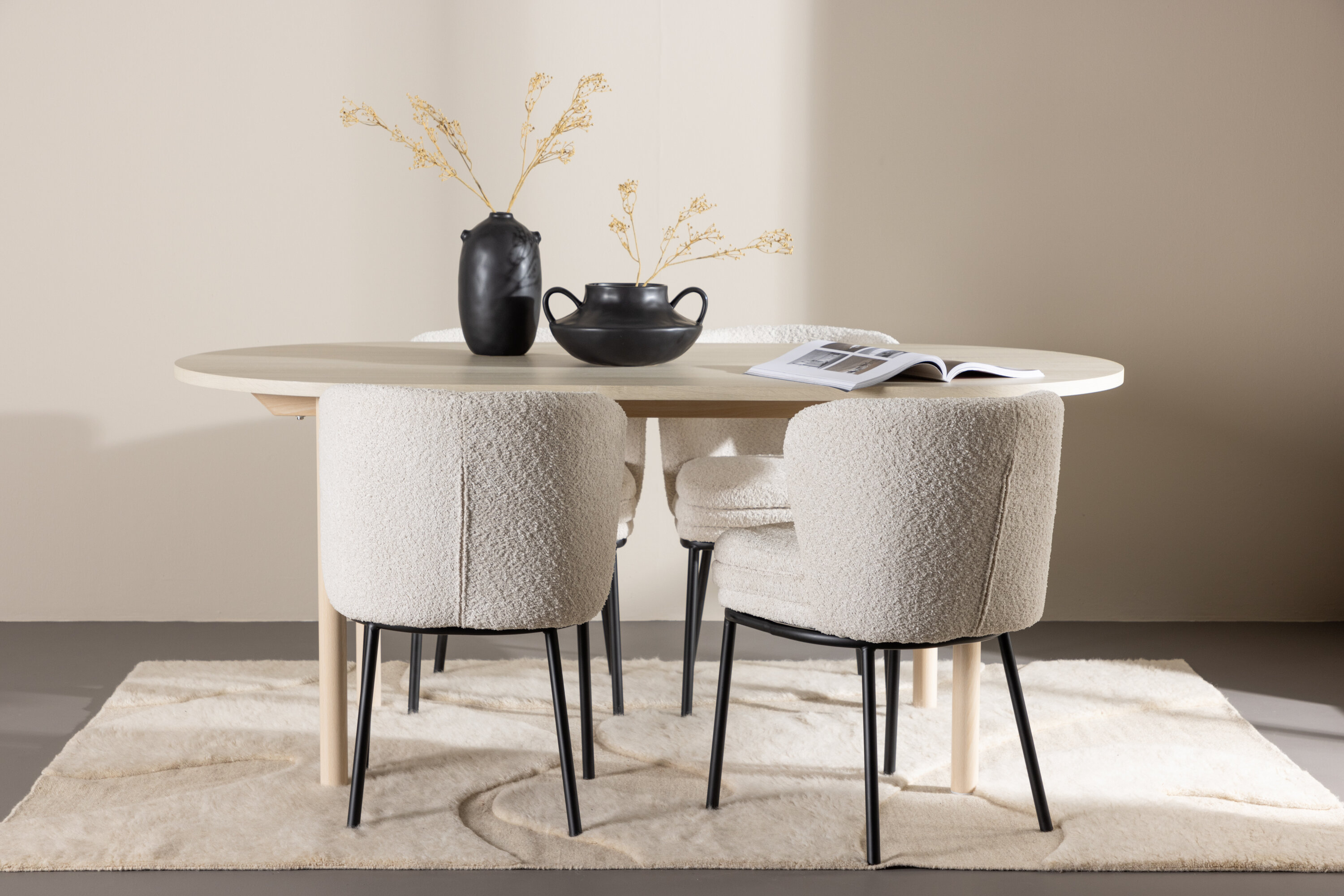 Andy eettafel met Agnes eetkamerstoel