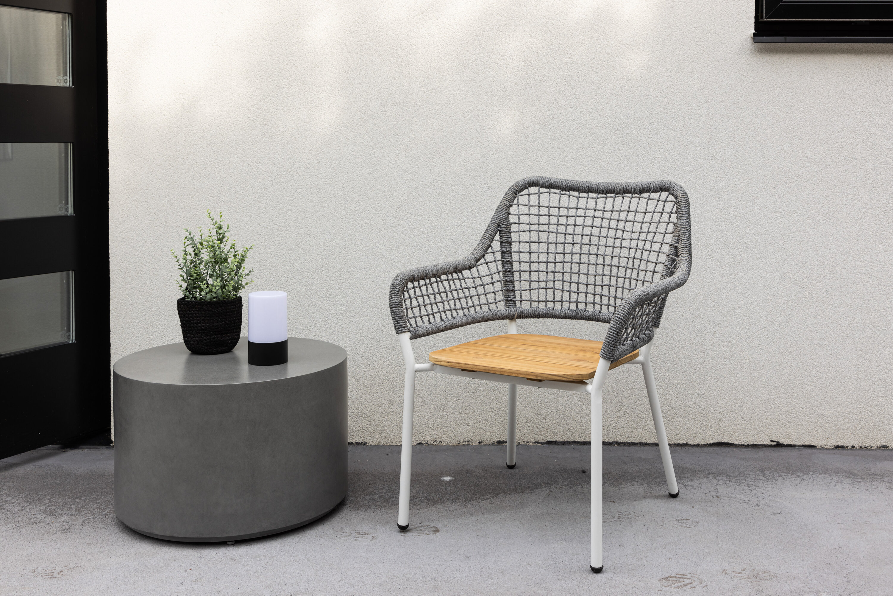 Amora Lounge Chair