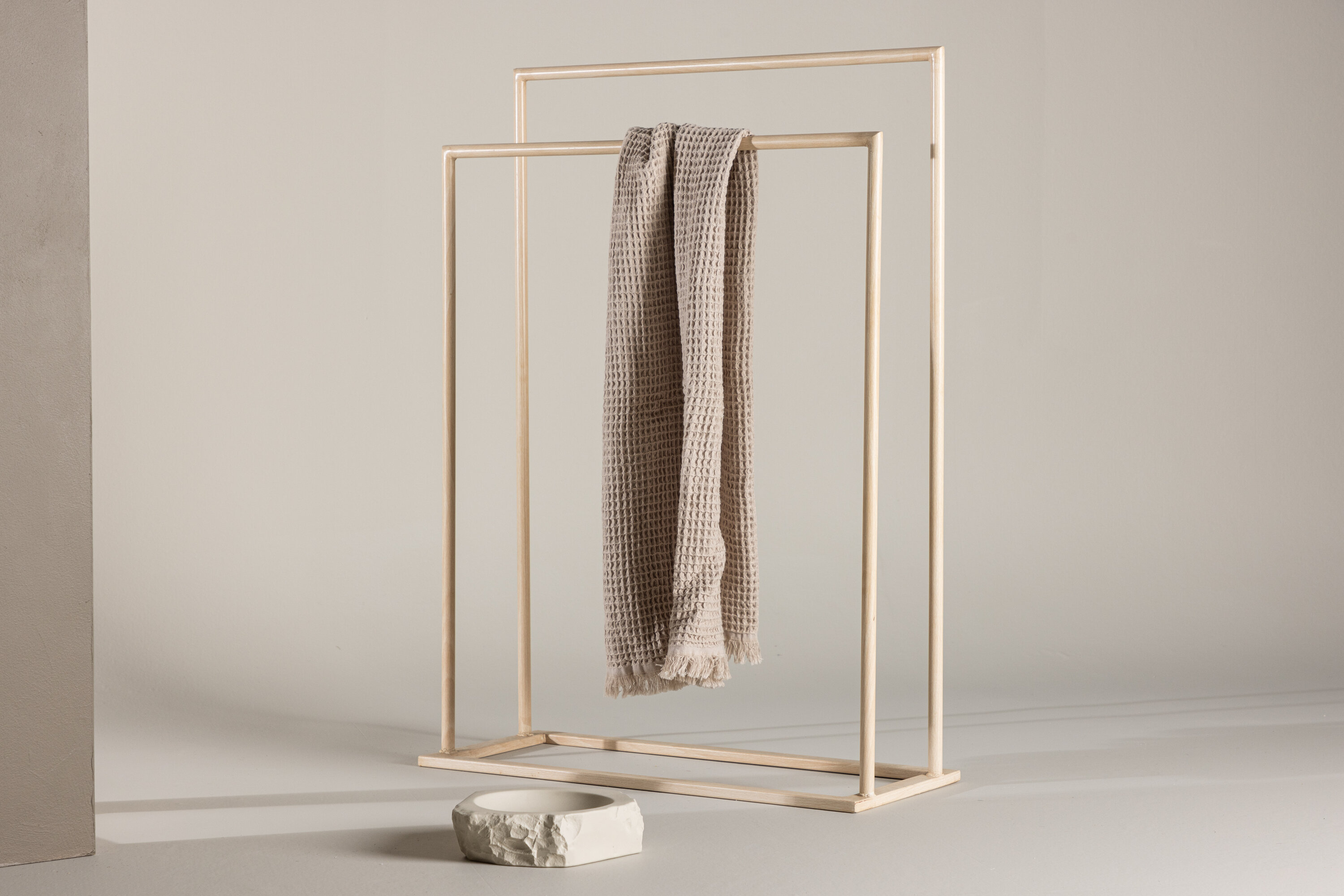 Alva Hanger