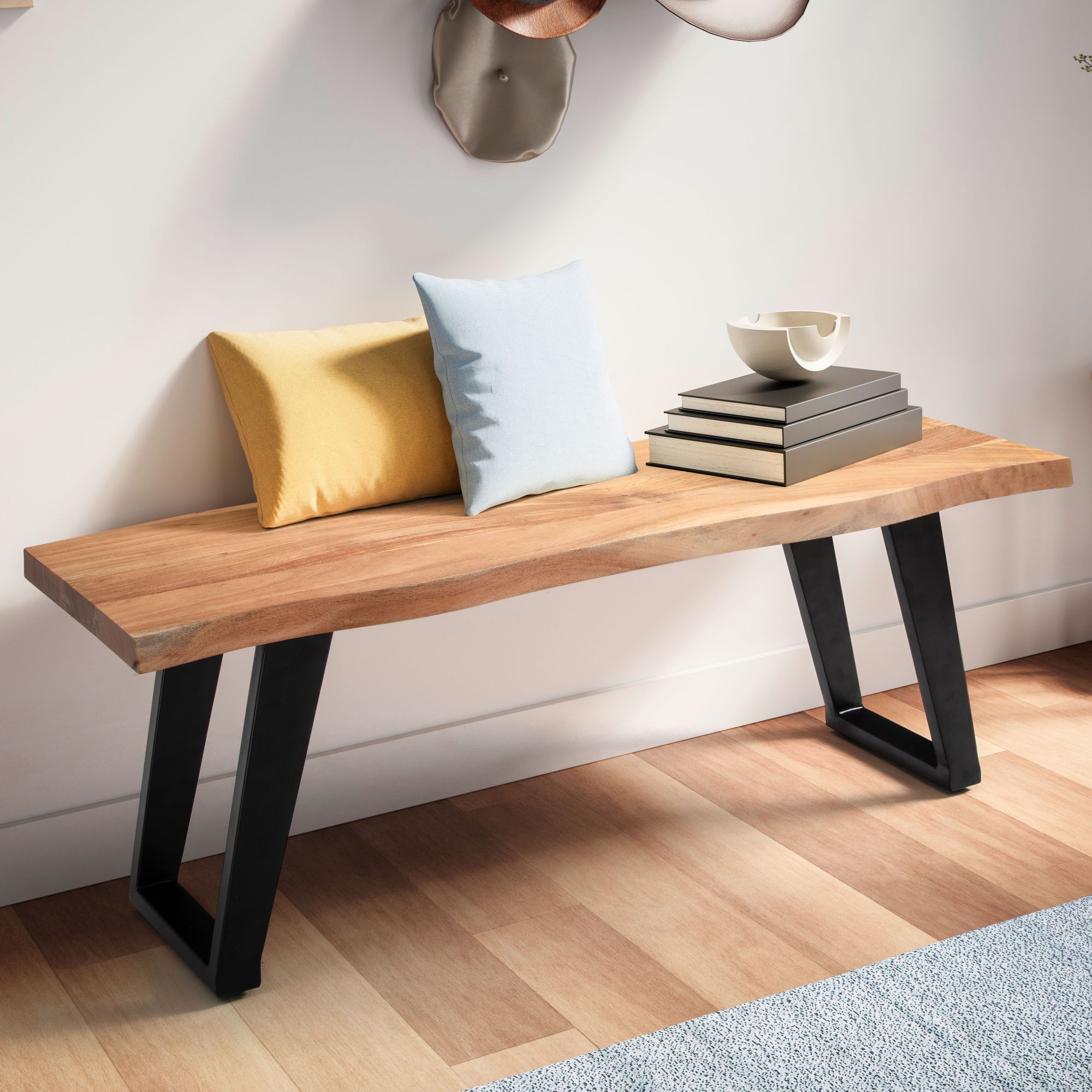 Kledingkastbank 120x40x45,5 cm acacia massief hout / metaal met boomrand, halbank massief houten bank zonder rugleuning, halbank moderne entree kleine u-poten zwart