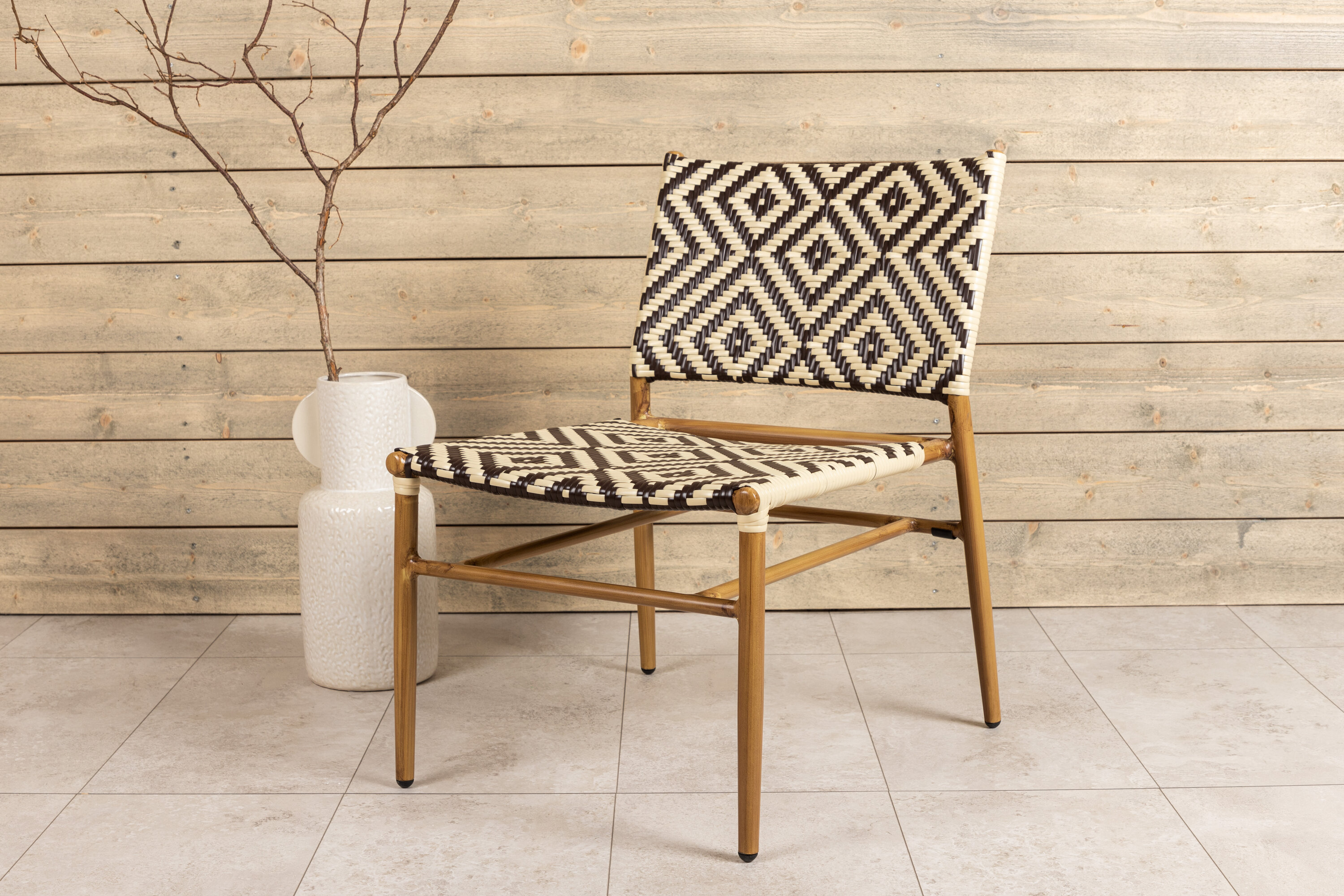 Calapan Lounge Chair