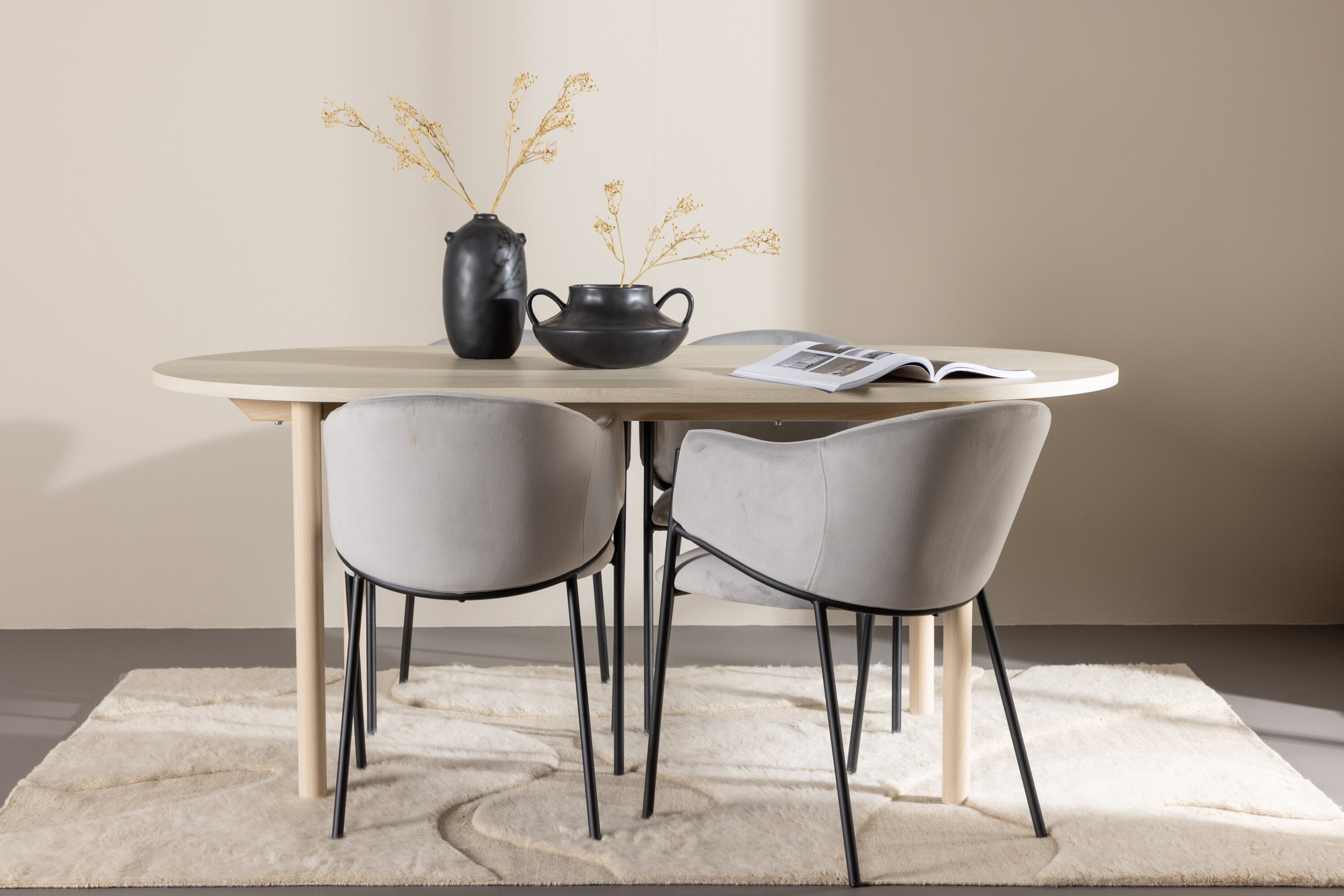 Andy eettafel met Evelina eetkamerstoel