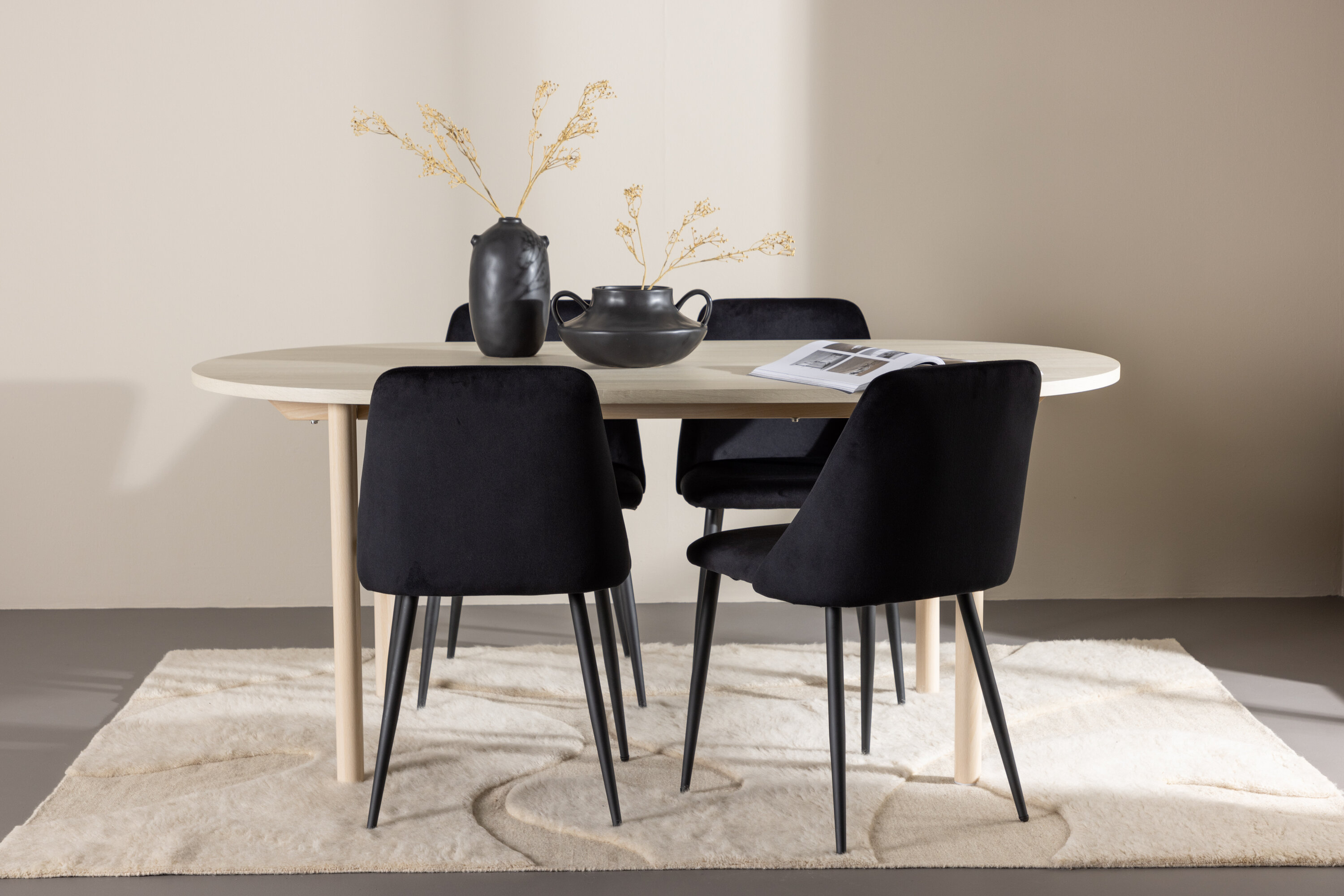 Andy eettafel met nachtelijke eetkamerstoel