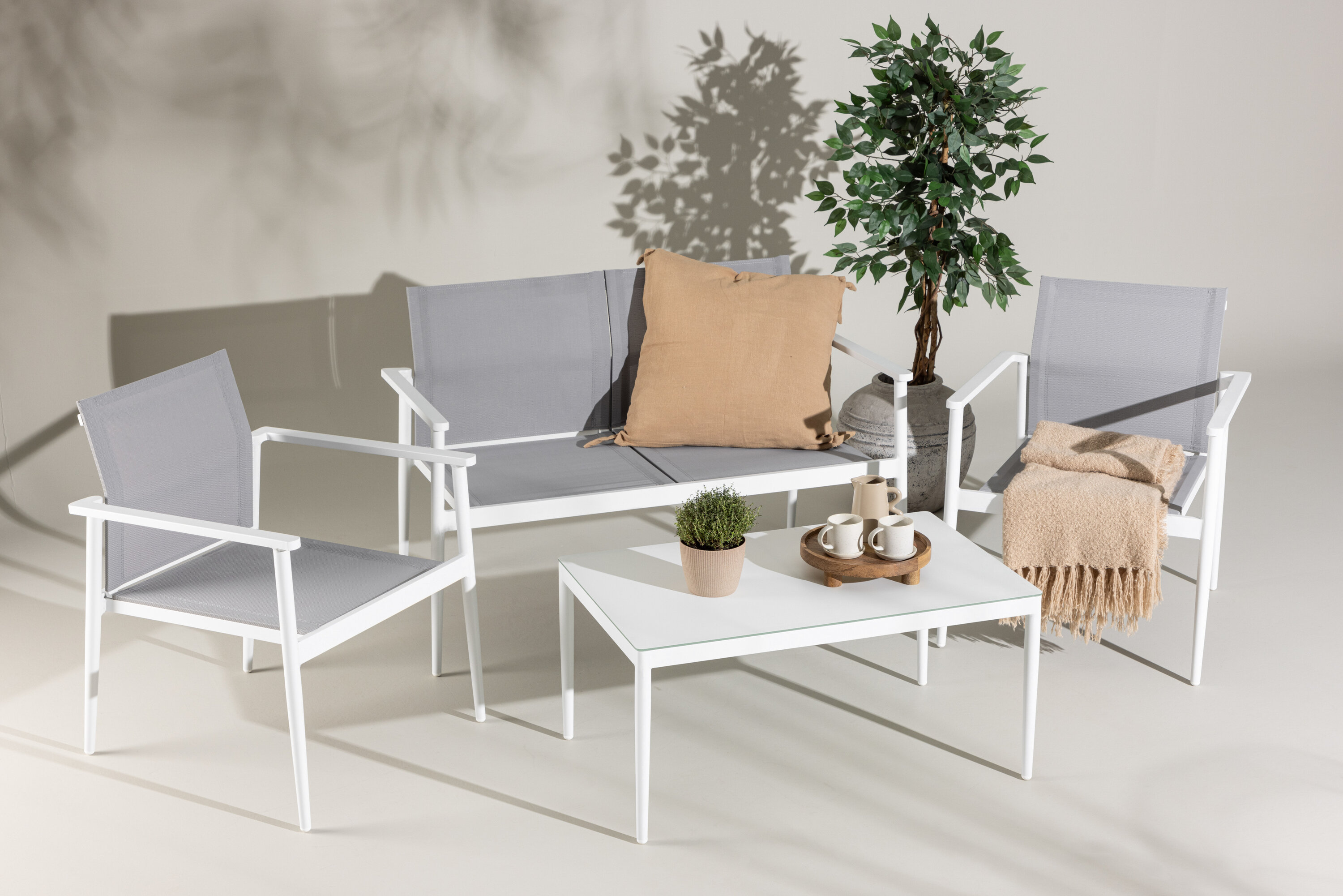 Break Sofa Set