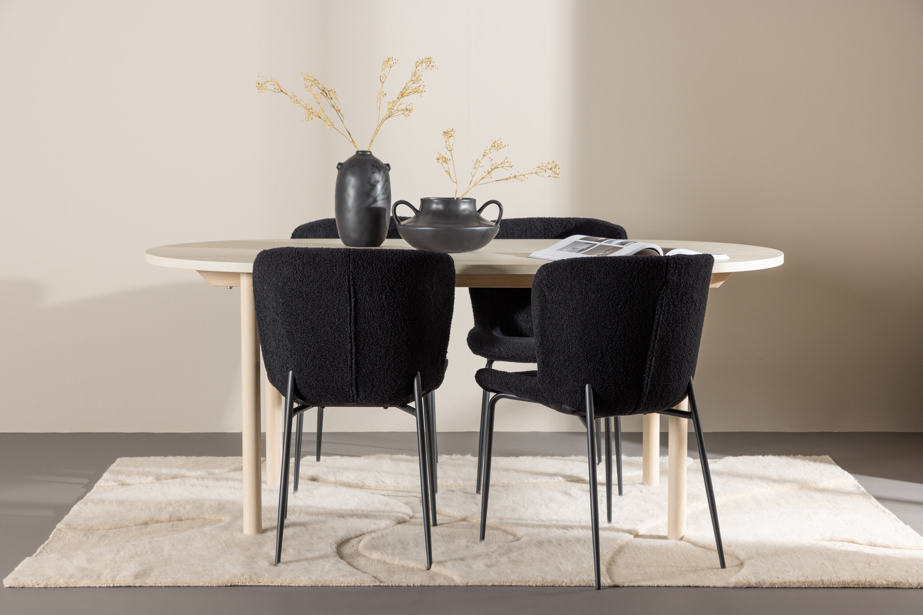 Andy eettafel met Modesto eetkamerstoel
