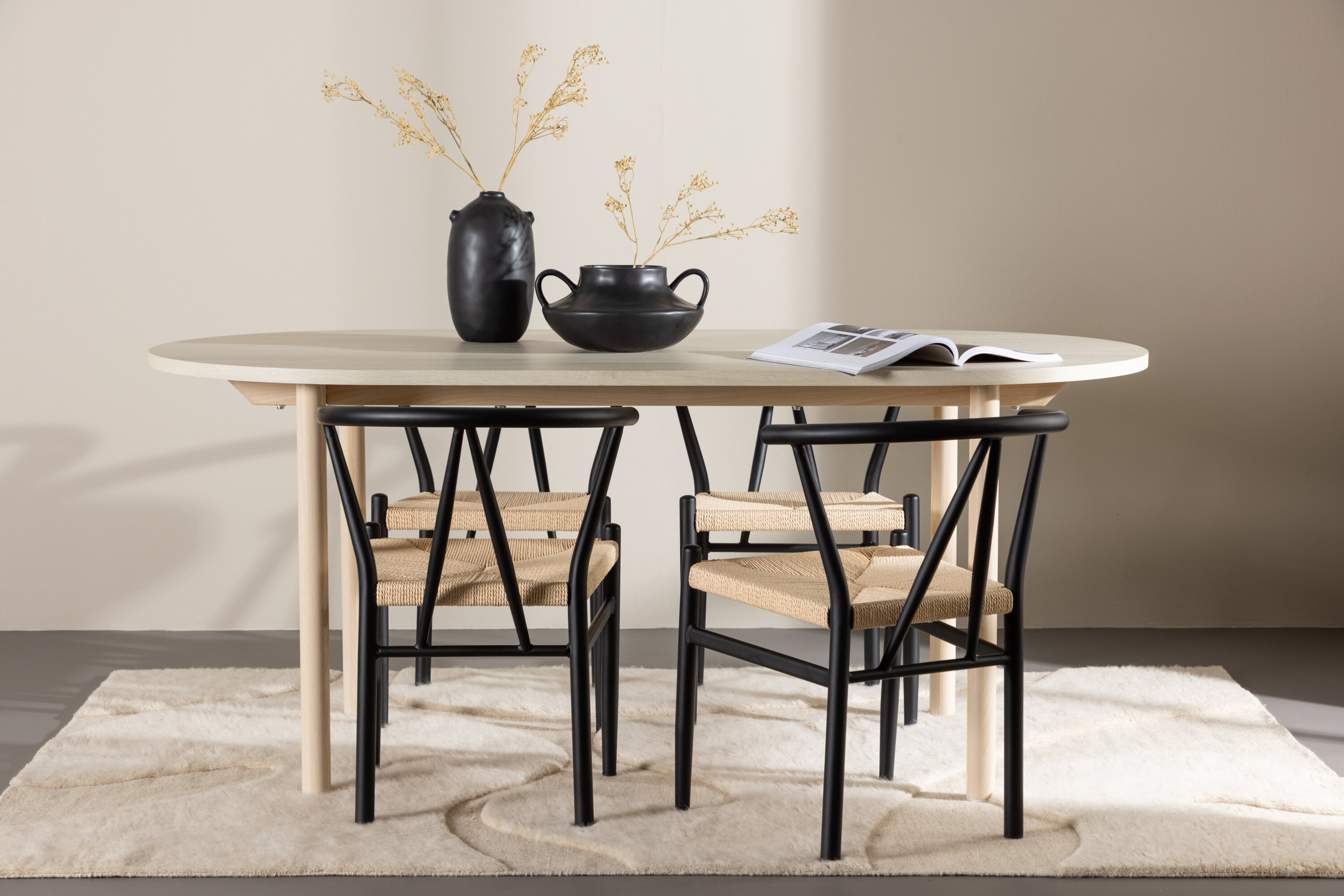 Andy eettafel met Alfons eetkamerstoel